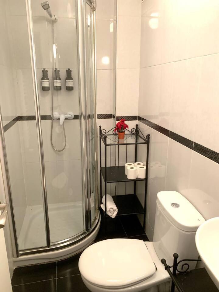 Un Hogar En El Centro Con Parking Gratuito Apartment Zaragoza Exterior photo