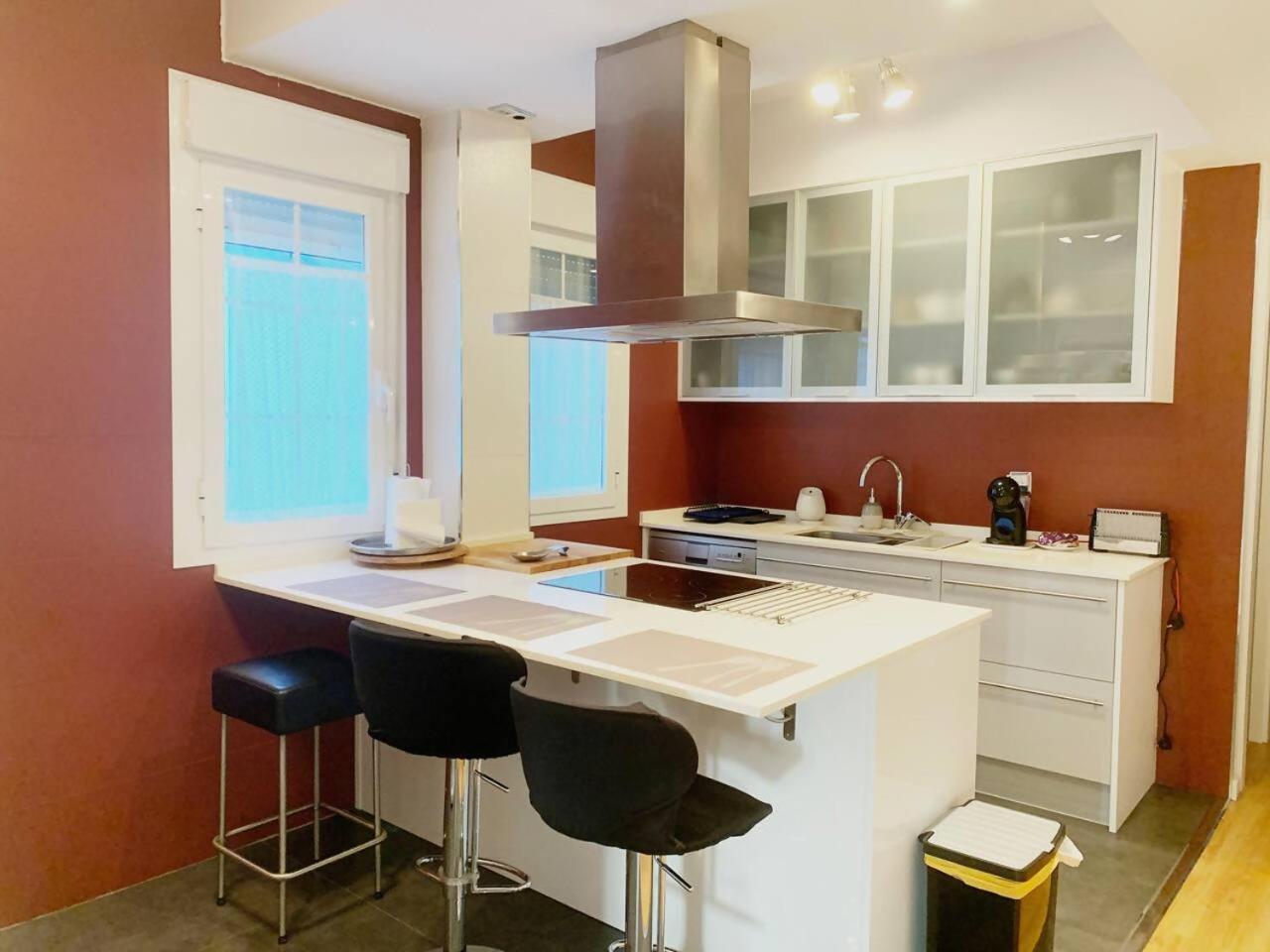 Un Hogar En El Centro Con Parking Gratuito Apartment Zaragoza Exterior photo